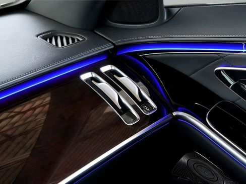 Used 2023 Mercedes-Benz S 580 4MATIC Sedan image 36