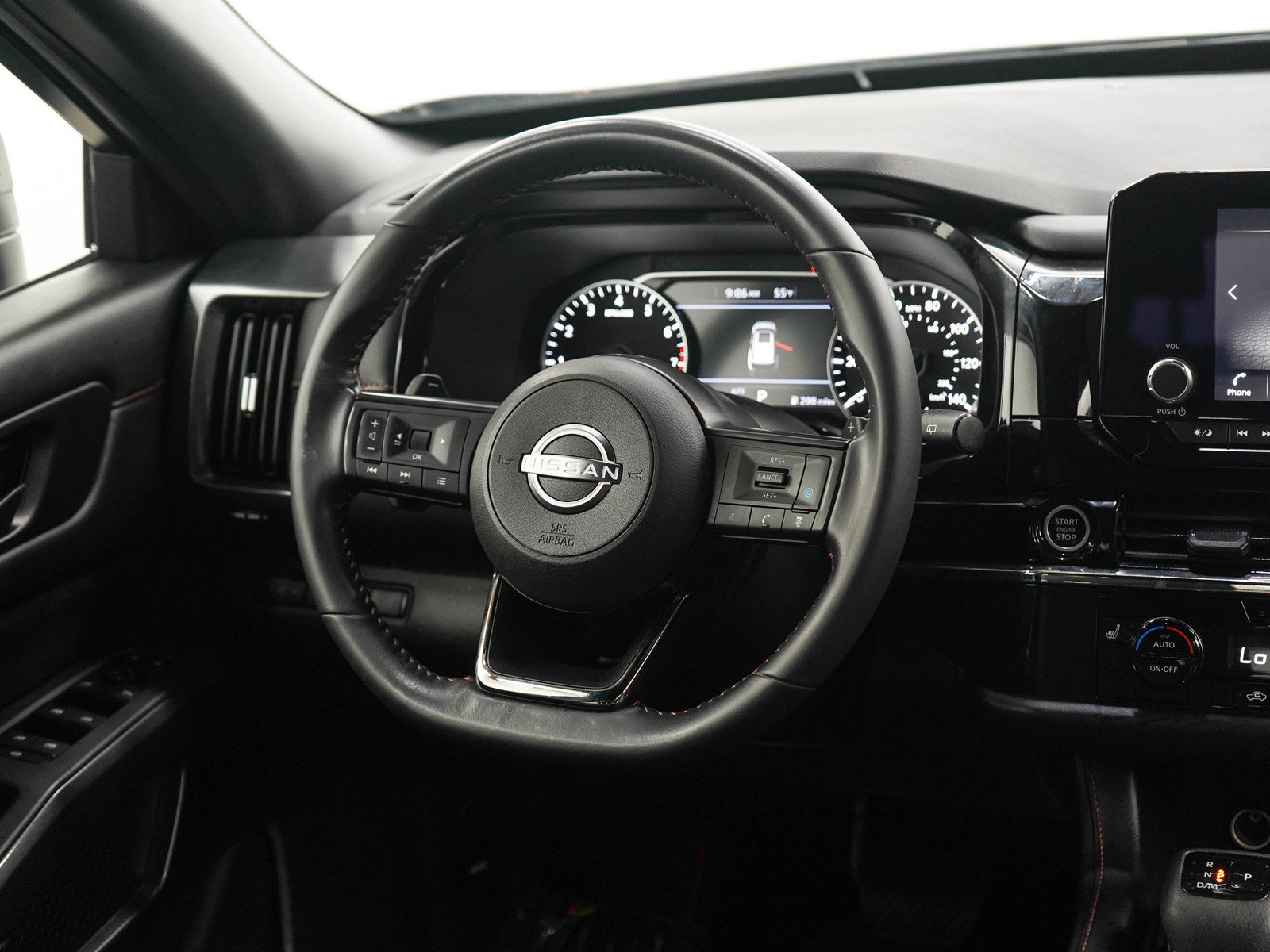 Used 2024 Nissan Pathfinder Rock Creek AWD/4WD image 14
