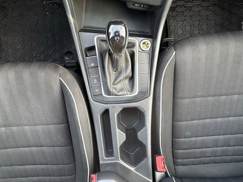 Used 2022 Volkswagen Jetta Sport image 22