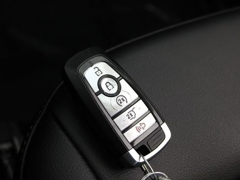 Used 2021 Ford Edge SEL w/ Convenience Package AWD/4WD image 30