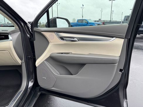 Used 2019 Cadillac XT5 Premium Luxury w/ LPO, Black Ice Package AWD/4WD image 26