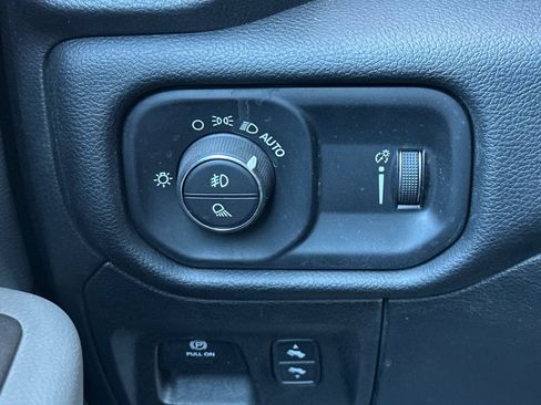 Used 2022 RAM 1500 Big Horn AWD/4WD image 29