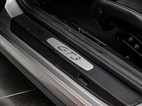 Used 2015 Porsche 911 GT3 RWD image 41