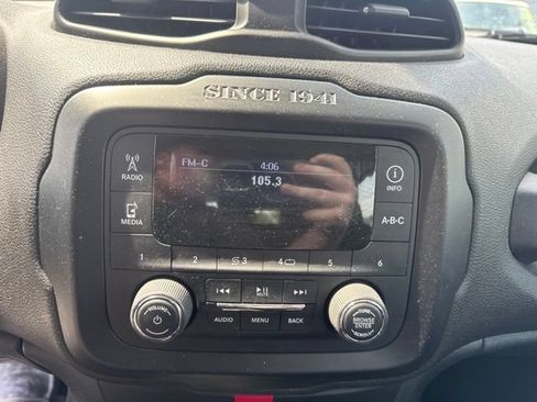 Used 2017 Jeep Renegade Sport w/ Power & Air Group AWD/4WD image 16
