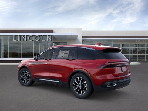 New 2026 Lincoln Nautilus Premier AWD/4WD image 4