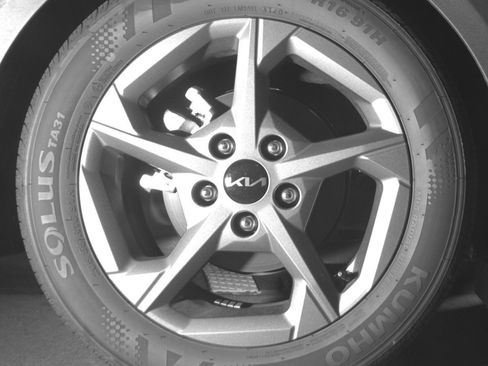 Used 2025 Kia K4 LXS image 12