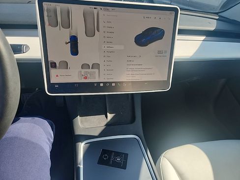Used 2023 Tesla Model 3 Standard Range RWD image 26