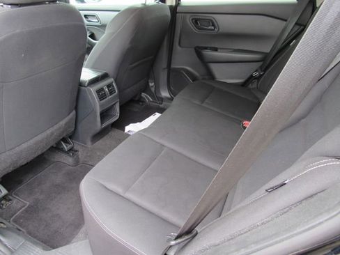 Used 2024 Nissan Rogue S AWD/4WD image 16