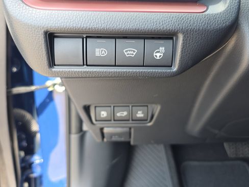 New 2026 Toyota Prius Plug-In Hybrid FWD image 22