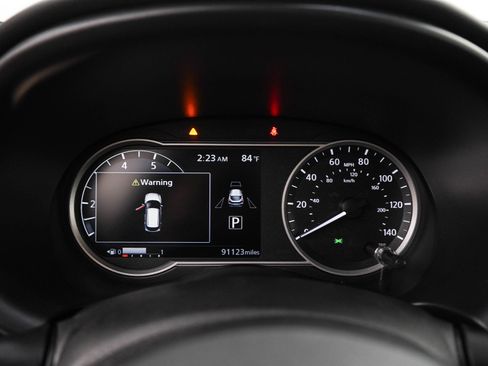 Used 2019 Nissan Kicks SR w/ SR Premium Package FWD image 25