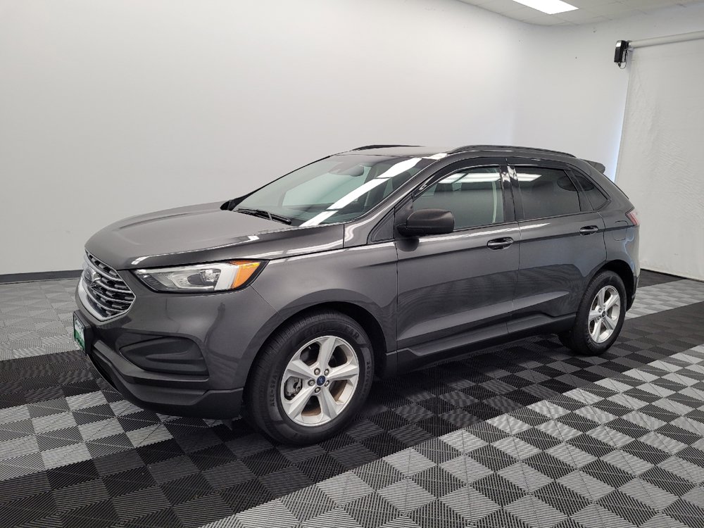 Used 2020 Ford Edge SE FWD image 2