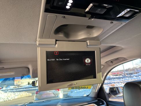 Used 2016 GMC Yukon Denali w/ Open Road Package image 24