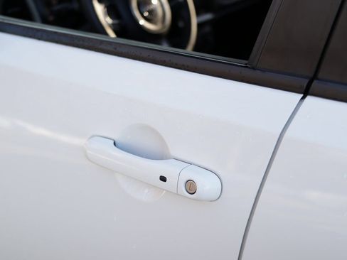 Used 2023 Jeep Renegade Latitude image 34