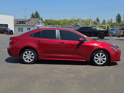 Certified 2024 Toyota Corolla LE FWD image 7