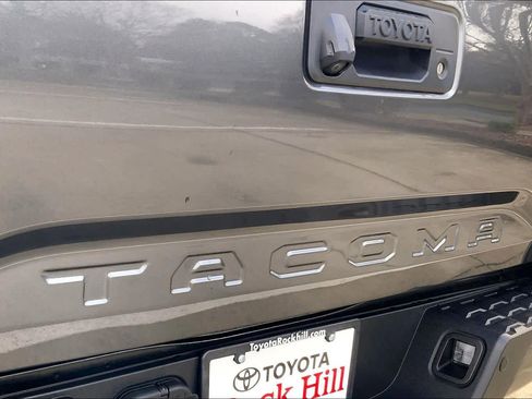 Used 2023 Toyota Tacoma TRD Sport image 32