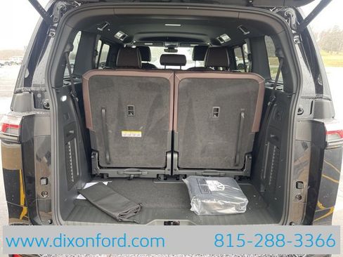 New 2025 Volkswagen ID. Buzz Pro S image 24