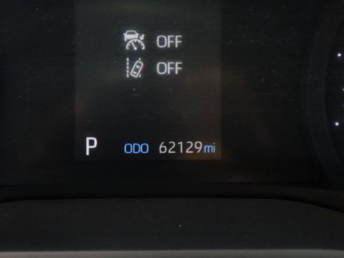 Used 2024 Toyota Sienna XLE image 35