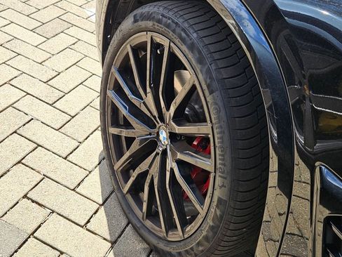 Used 2024 BMW X5 sDrive40i w/ M Sport Package image 14