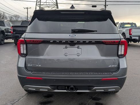 New 2026 Ford Explorer Active image 5