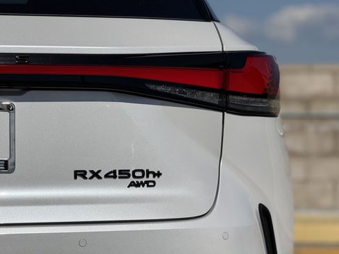 New 2026 Lexus RX 450h AWD image 11