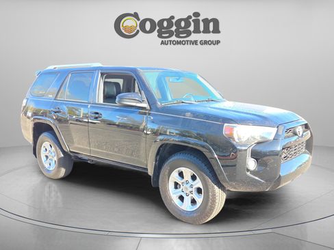 Used 2018 Toyota 4Runner SR5 image 8