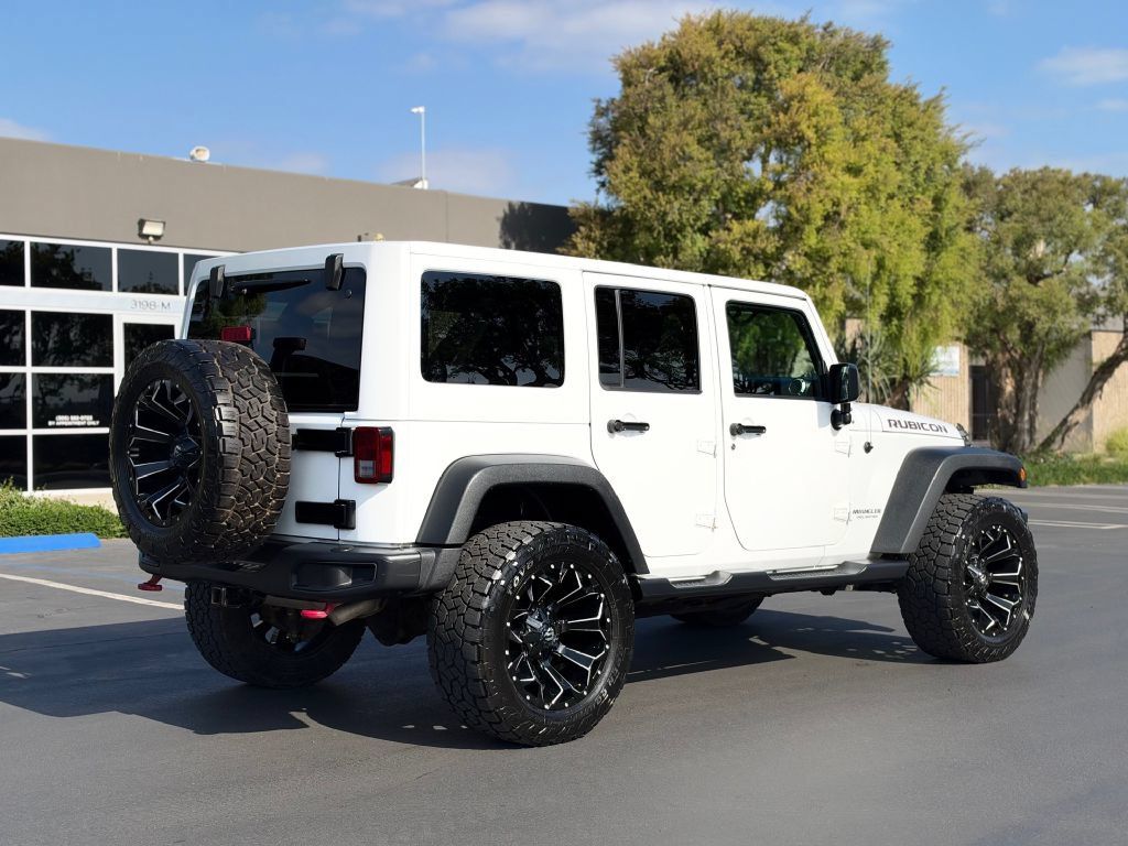 Used 2016 Jeep Wrangler Unlimited Rubicon AWD/4WD image 5
