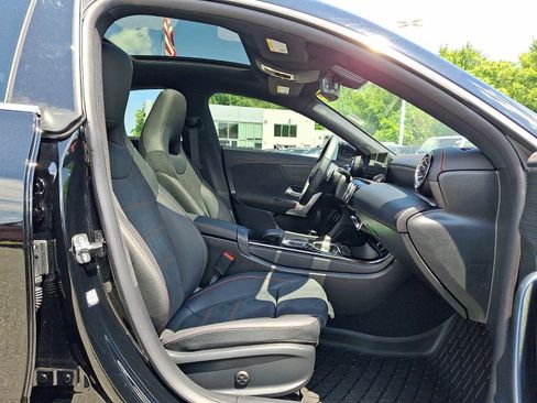 Used 2023 Mercedes-Benz CLA 250 4MATIC image 16