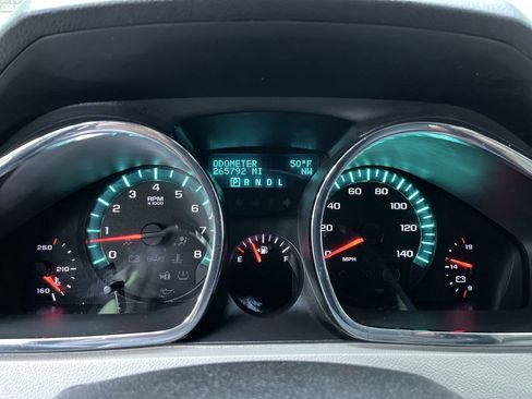 Used 2011 Chevrolet Traverse LTZ image 20