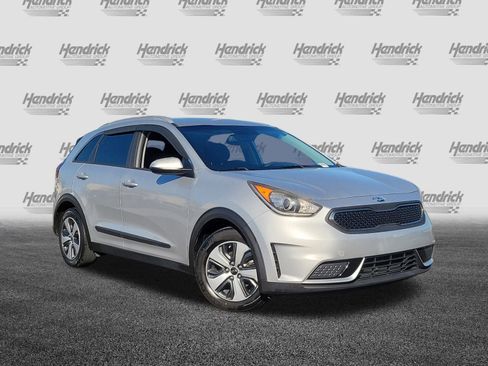Used 2018 Kia Niro LX image 2