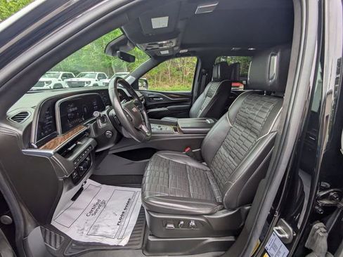 Used 2022 Cadillac Escalade ESV Premium Luxury Platinum AWD/4WD image 26