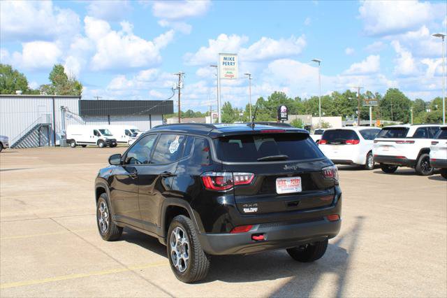 Certified 2022 Jeep Compass Trailhawk w/ Trailhawk Convenience Group AWD/4WD image 9