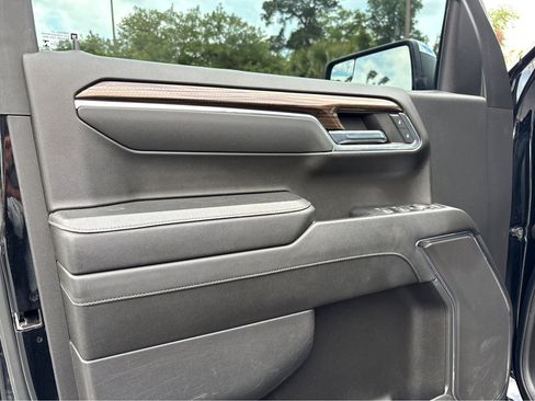 Used 2023 Chevrolet Silverado 1500 LT AWD/4WD image 20