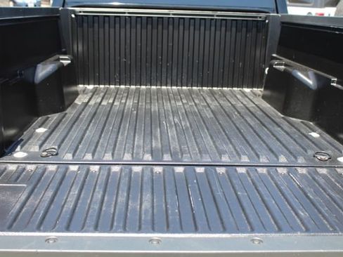 Used 2024 Toyota Tacoma SR5 AWD/4WD image 13