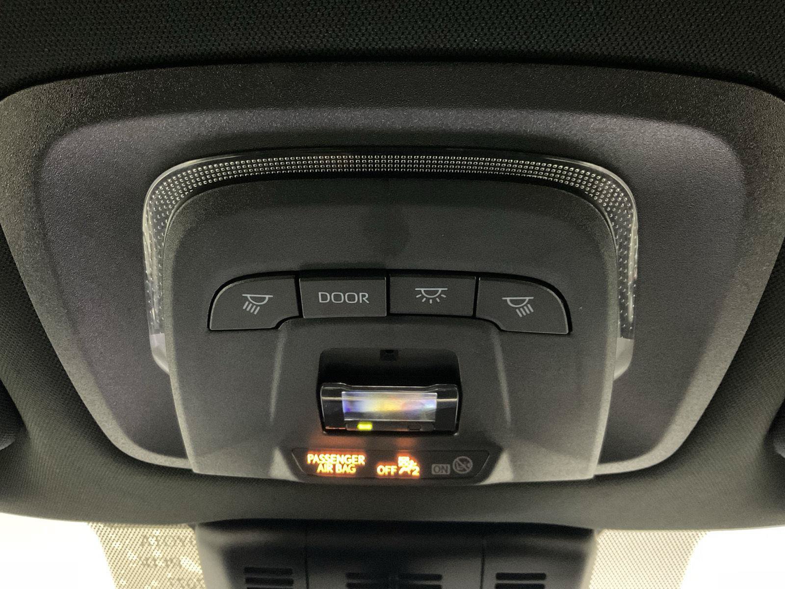 Used 2024 Toyota Crown AWD/4WD image 18