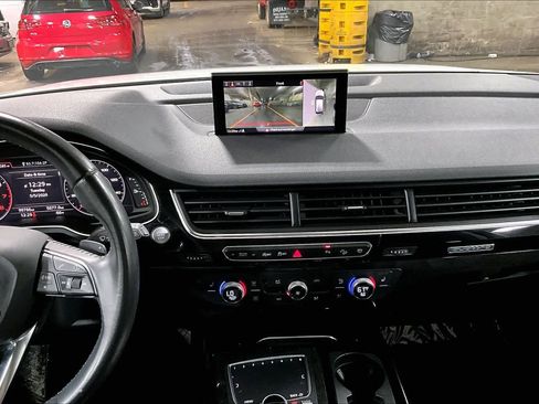 Used 2019 Audi Q7 3.0T Premium Plus AWD/4WD image 7