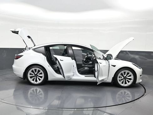 Used 2021 Tesla Model 3 Long Range AWD/4WD image 31