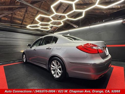 Used 2013 Hyundai Genesis 3.8 image 4