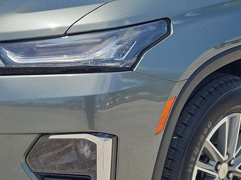 Used 2023 Chevrolet Traverse LT FWD image 10