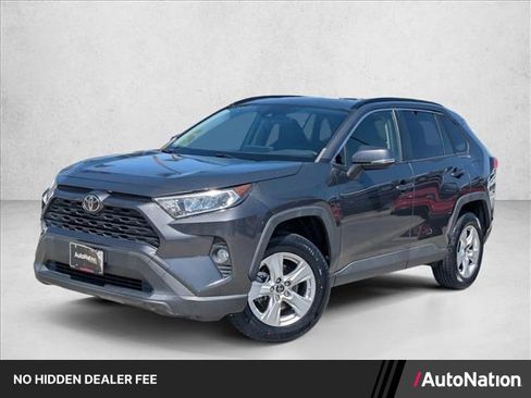 Used 2019 Toyota RAV4 XLE w/ Carpet Mat Package FWD image 1