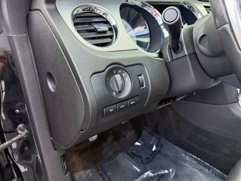 Used 2012 Ford Mustang Coupe RWD image 15