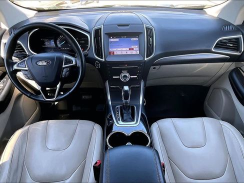 Used 2017 Ford Edge Titanium w/ Technology Package image 15