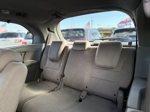 Used 2014 Honda Odyssey EX image 24