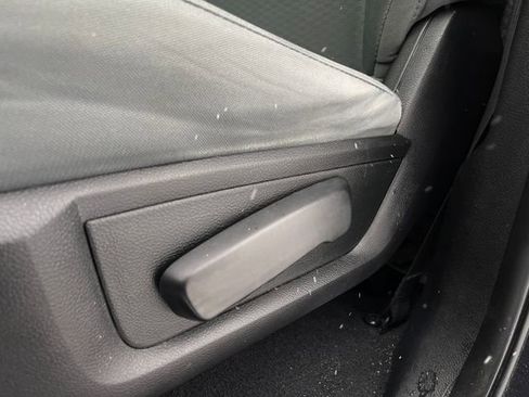 Used 2018 RAM 2500 Tradesman w/ Chrome Appearance Group image 14