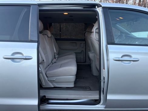 Used 2016 Kia Sedona LX w/ LX Convenience Package image 22
