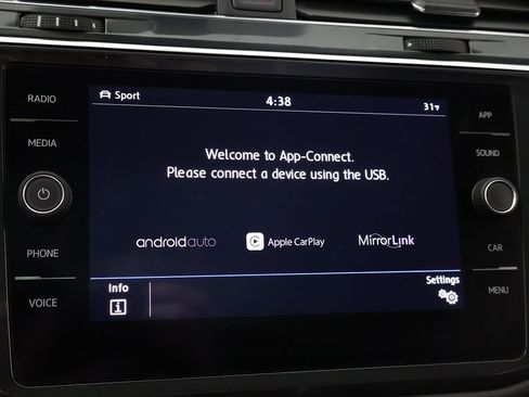 Used 2019 Volkswagen Tiguan SE w/ Panoramic Sunroof Package image 46