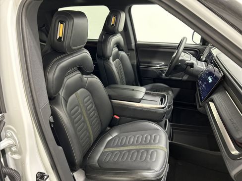 Used 2025 Rivian R1T Adventure image 23