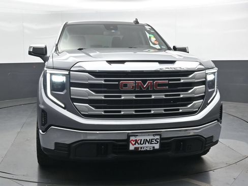 Used 2023 GMC Sierra 1500 SLE AWD/4WD image 6