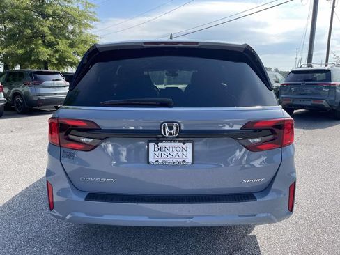 Used 2025 Honda Odyssey Sport-L image 4