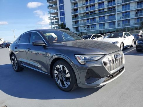 Certified 2023 Audi e-tron Premium Plus w/ Premium Plus Package image 8