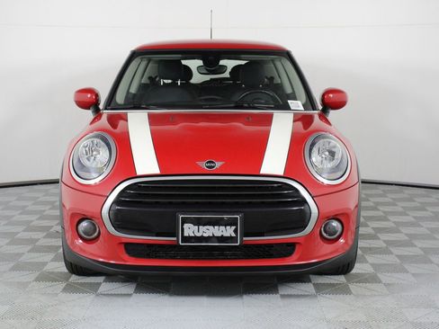 Used 2021 MINI Cooper 2-Door Hardtop image 6